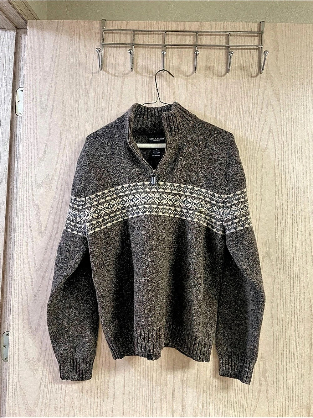 Bowen & Wright Men's Wool Patterned Sweater Size Medium Like New